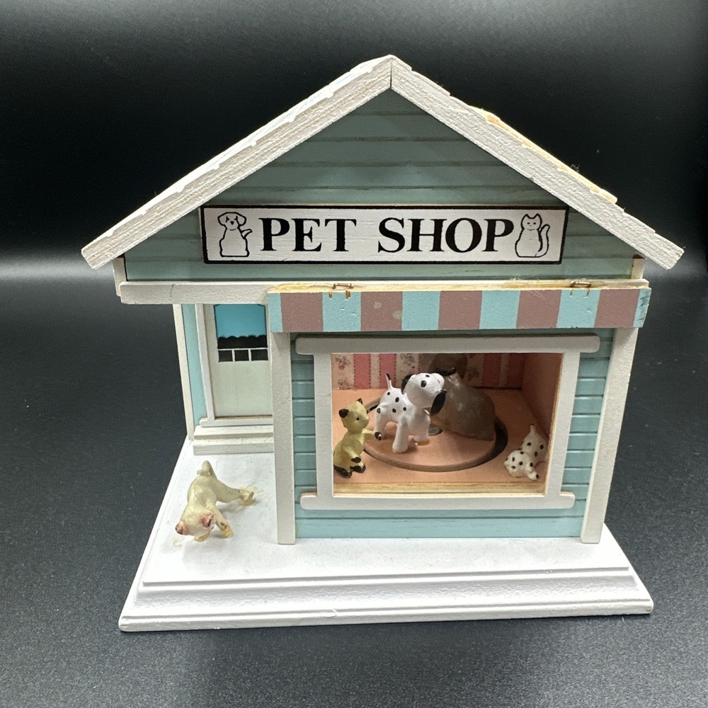 Berkeley Designs 'Pet Shop'‎ Music Box plays "Doggie in the Window" Cats Dogs